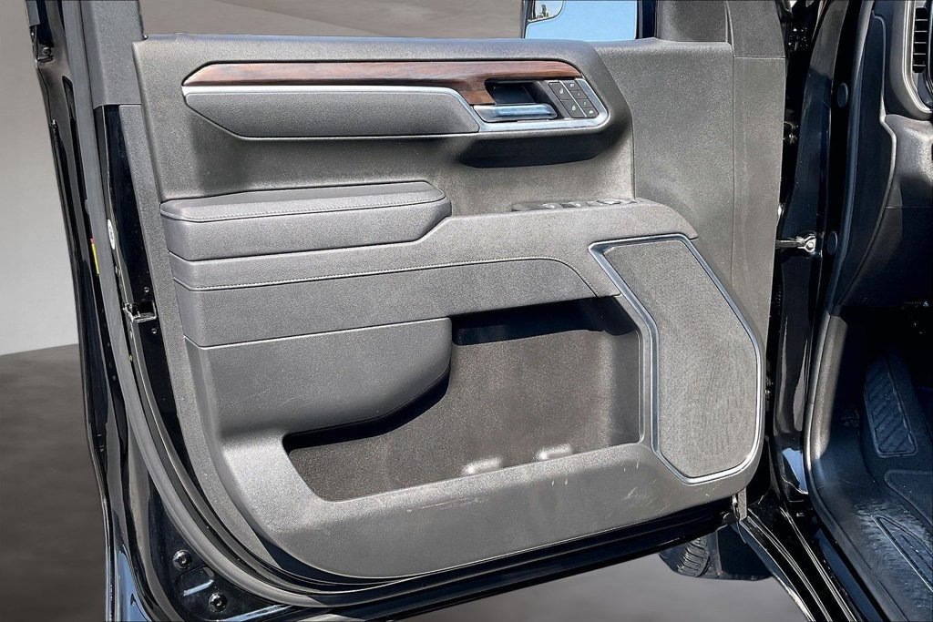 Used 2025 GMC Sierra 1500 SLT RWD image 20