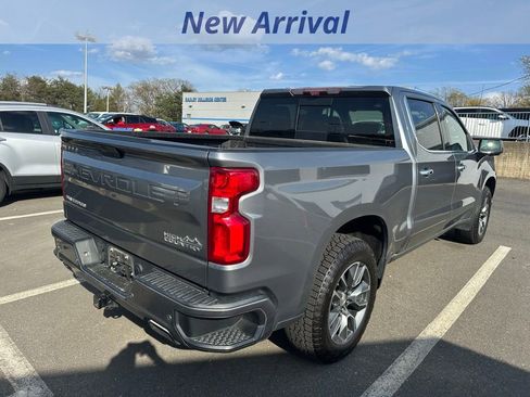 Used 2021 Chevrolet Silverado 1500 High Country w/ Technology Package AWD/4WD image 3