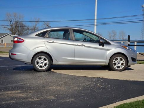 Used 2016 Ford Fiesta SE image 8