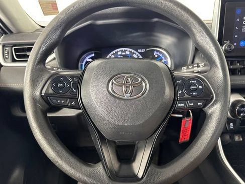 Used 2024 Toyota RAV4 LE AWD/4WD image 19