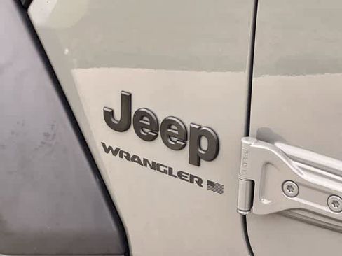 Used 2023 Jeep Wrangler Sport S image 8