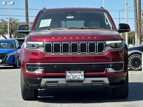 Certified 2024 Jeep Wagoneer Series II AWD/4WD image 9