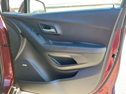 Used 2017 Chevrolet Trax Premier image 14