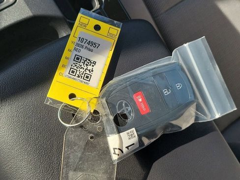 New 2026 Toyota Prius LE image 33