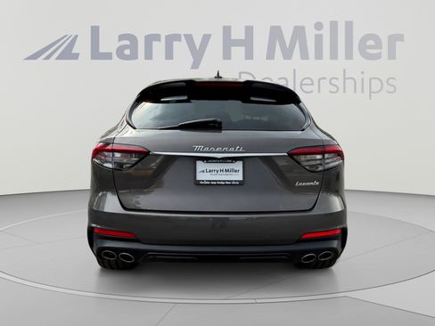 Used 2023 Maserati Levante Modena AWD/4WD image 4