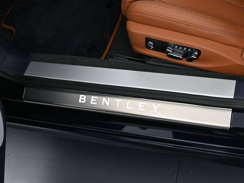New 2026 Bentley Continental GTC AWD/4WD image 16