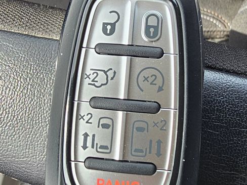 Used 2023 Chrysler Voyager LX image 29