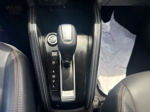 Used 2020 Nissan Kicks SR w/ SR Premium Package FWD image 21