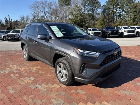 Used 2023 Toyota RAV4 XLE image 38