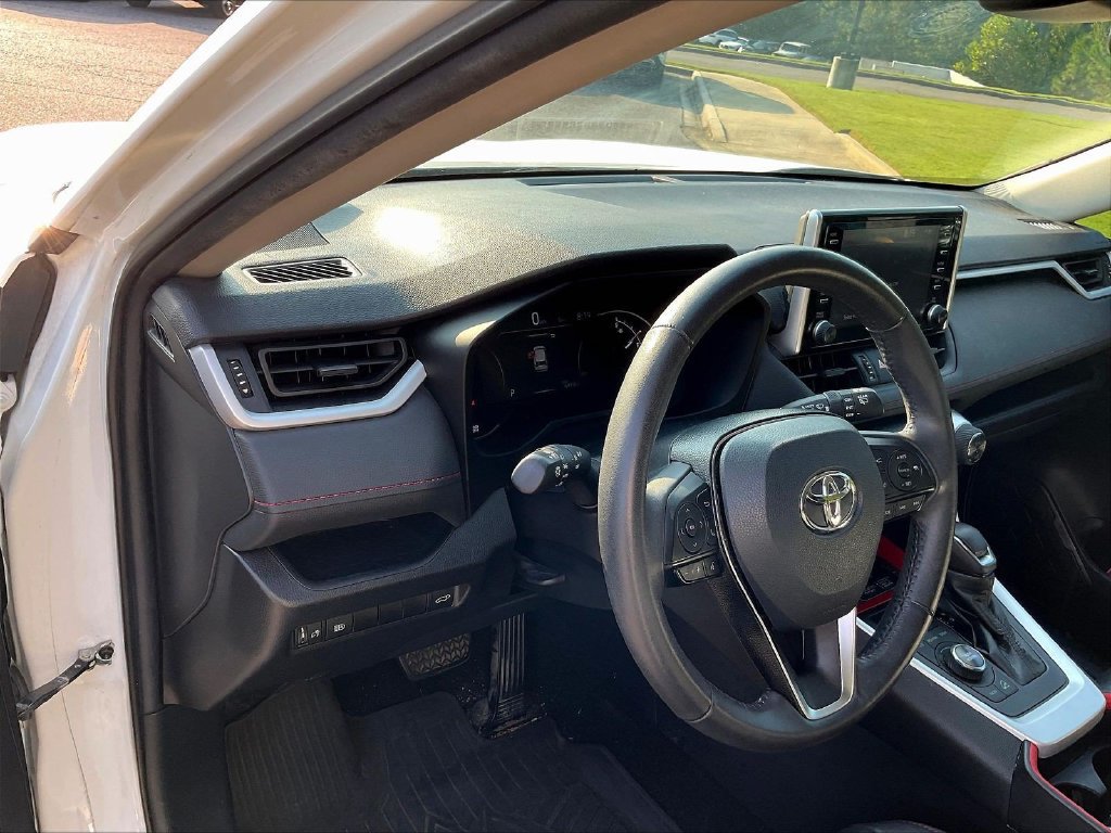 Used 2021 Toyota RAV4 TRD Off-Road AWD/4WD image 4