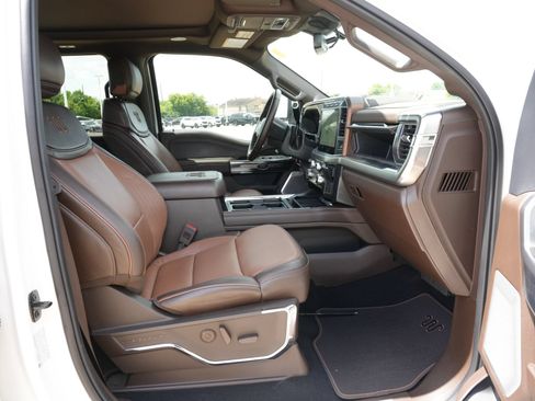 Used 2024 Ford F250 King Ranch w/ Chrome Package AWD/4WD image 27