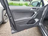 Used 2020 Volkswagen Tiguan SE image 3