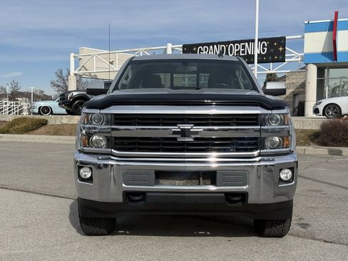 Used 2016 Chevrolet Silverado 2500 LT image 2