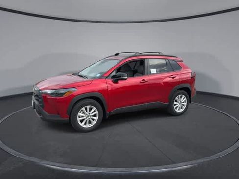 Used 2026 Toyota Corolla Cross LE w/ Moonroof Package image 4