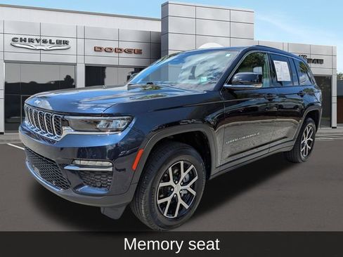 Used 2024 Jeep Grand Cherokee Limited w/ Luxury Tech Group II AWD/4WD image 8
