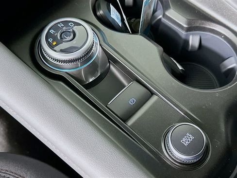New 2026 Ford Explorer Active RWD image 18