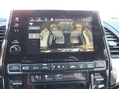 Used 2022 Honda Odyssey Touring image 18