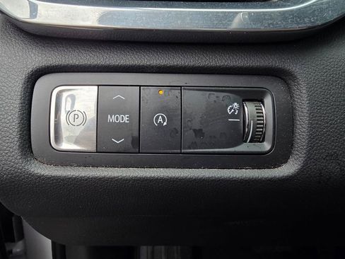 Used 2024 GMC Acadia Denali w/ Super Cruise Package image 13