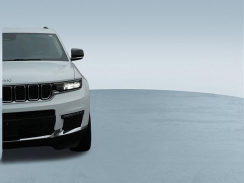 Used 2023 Jeep Grand Cherokee L Limited AWD/4WD image 40