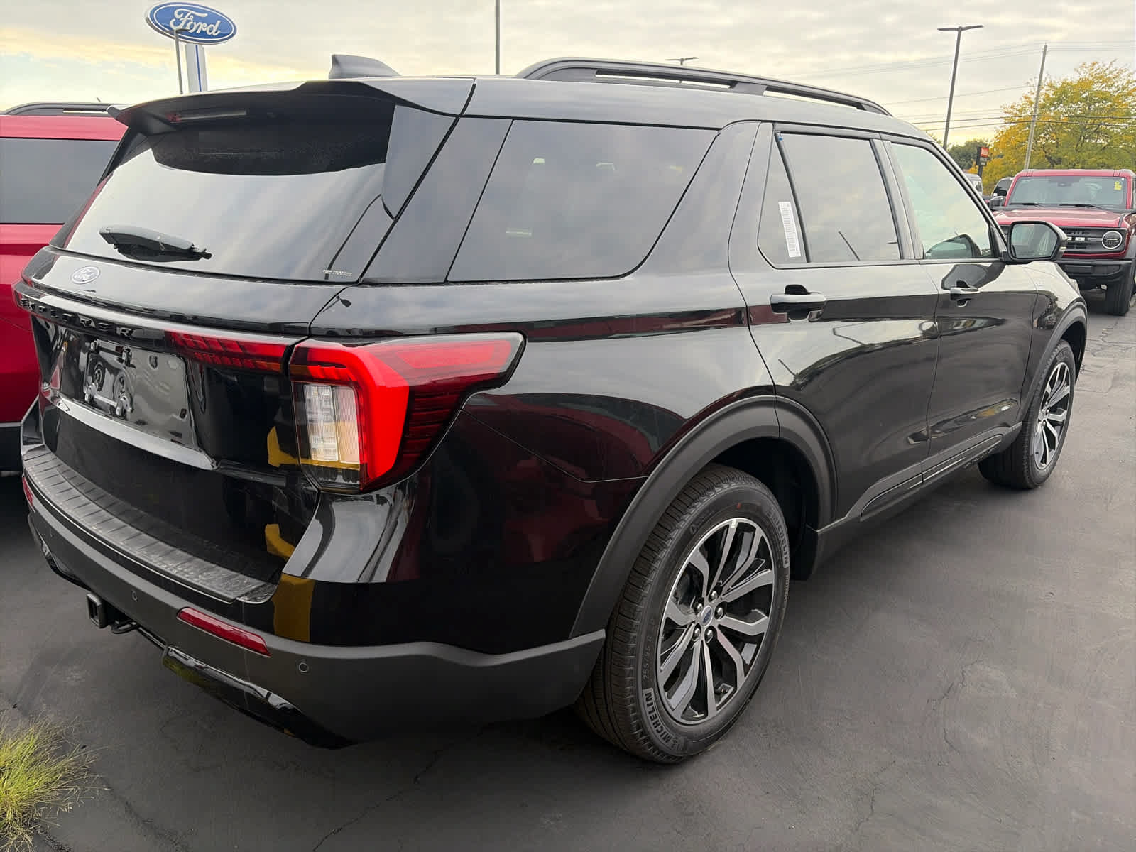New 2027 Ford Explorer ST-Line AWD/4WD image 12