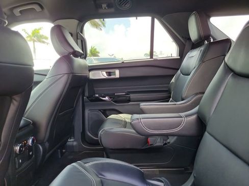 Used 2023 Ford Explorer ST w/ Equipment Group 401A AWD/4WD image 10