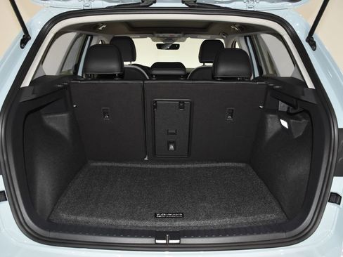 New 2026 Volkswagen Taos SE image 30