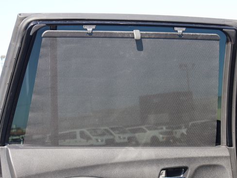 Used 2020 Honda Pilot Touring image 32