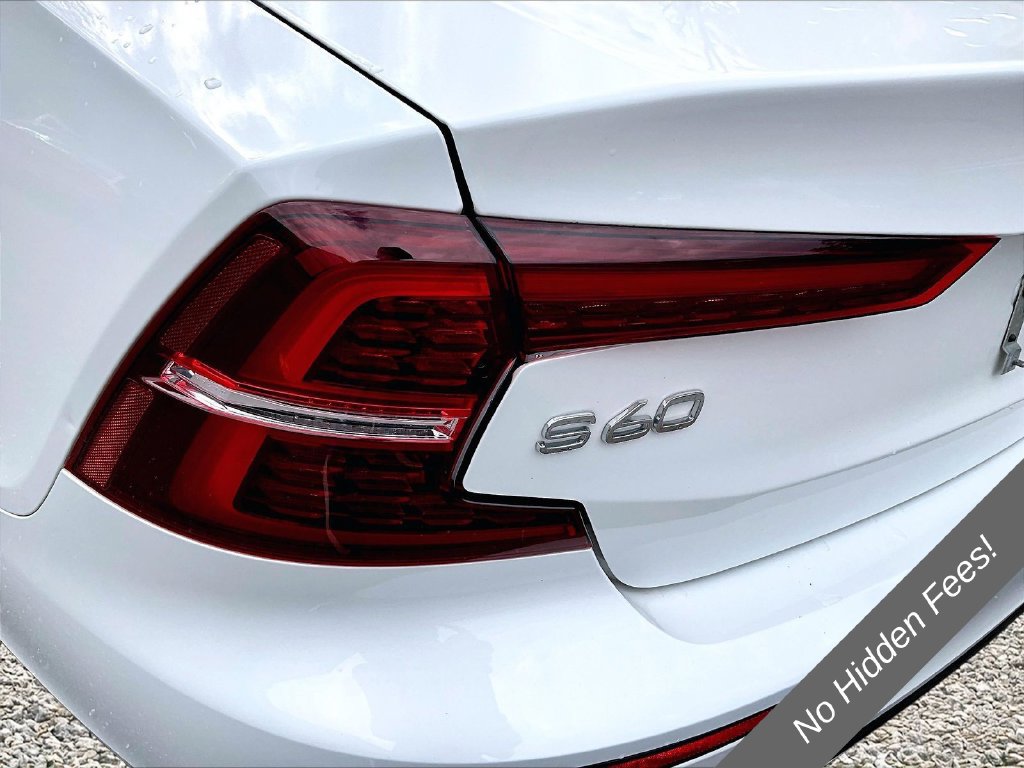 Used 2021 Volvo S60 T5 Momentum AWD/4WD image 26
