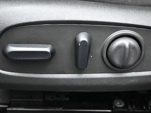 Used 2023 Chevrolet Malibu LT FWD image 9