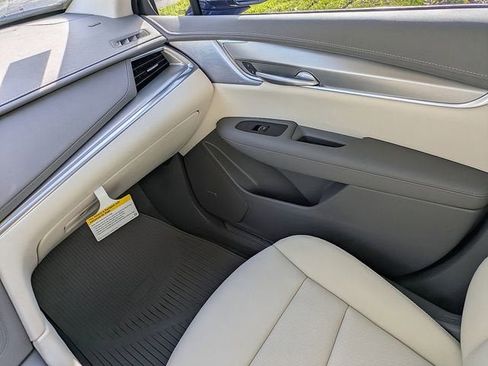 New 2026 Cadillac XT5 Premium Luxury w/ Driver Assist Package FWD image 17