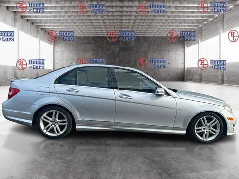 Used 2012 Mercedes-Benz C 300 4MATIC Sedan image 3