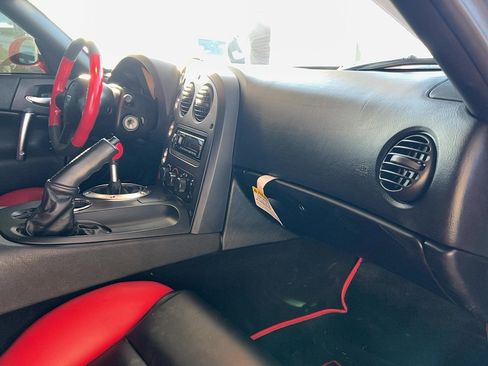 Used 2004 Dodge Viper SRT-10 image 22