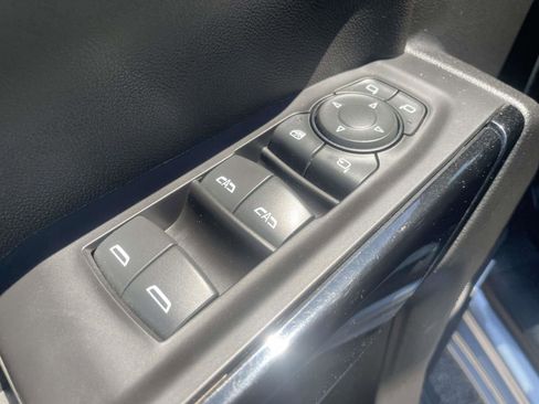 Used 2020 Chevrolet Silverado 1500 LTZ w/ LTZ Premium Package image 16