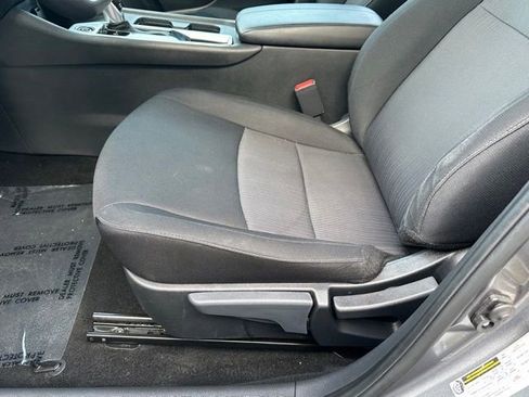 Certified 2024 Nissan Sentra SV FWD image 22