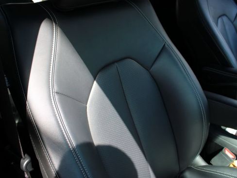 Used 2025 Chrysler Pacifica Select FWD image 21