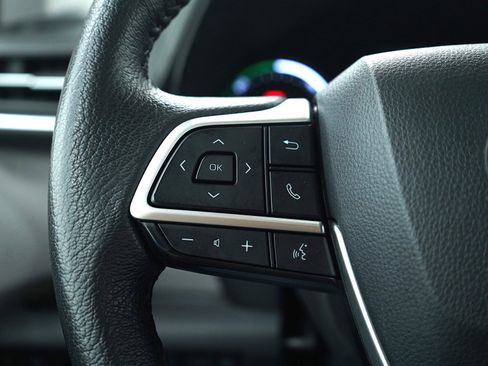 Used 2022 Toyota Sienna XLE image 27