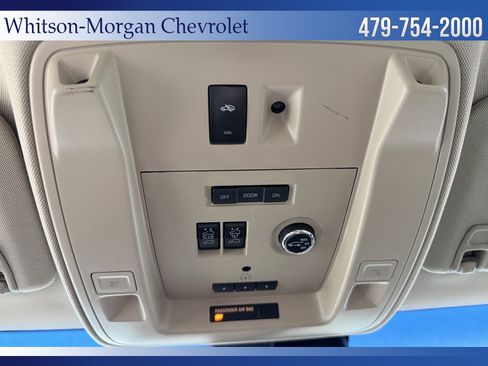 Used 2016 Cadillac Escalade ESV Luxury RWD image 32