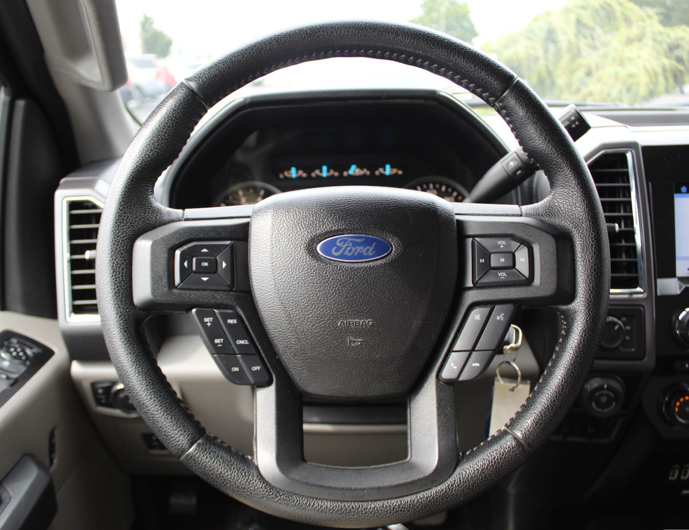 Used 2016 Ford F150 XLT w/ Equipment Group 302A Luxury AWD/4WD image 30