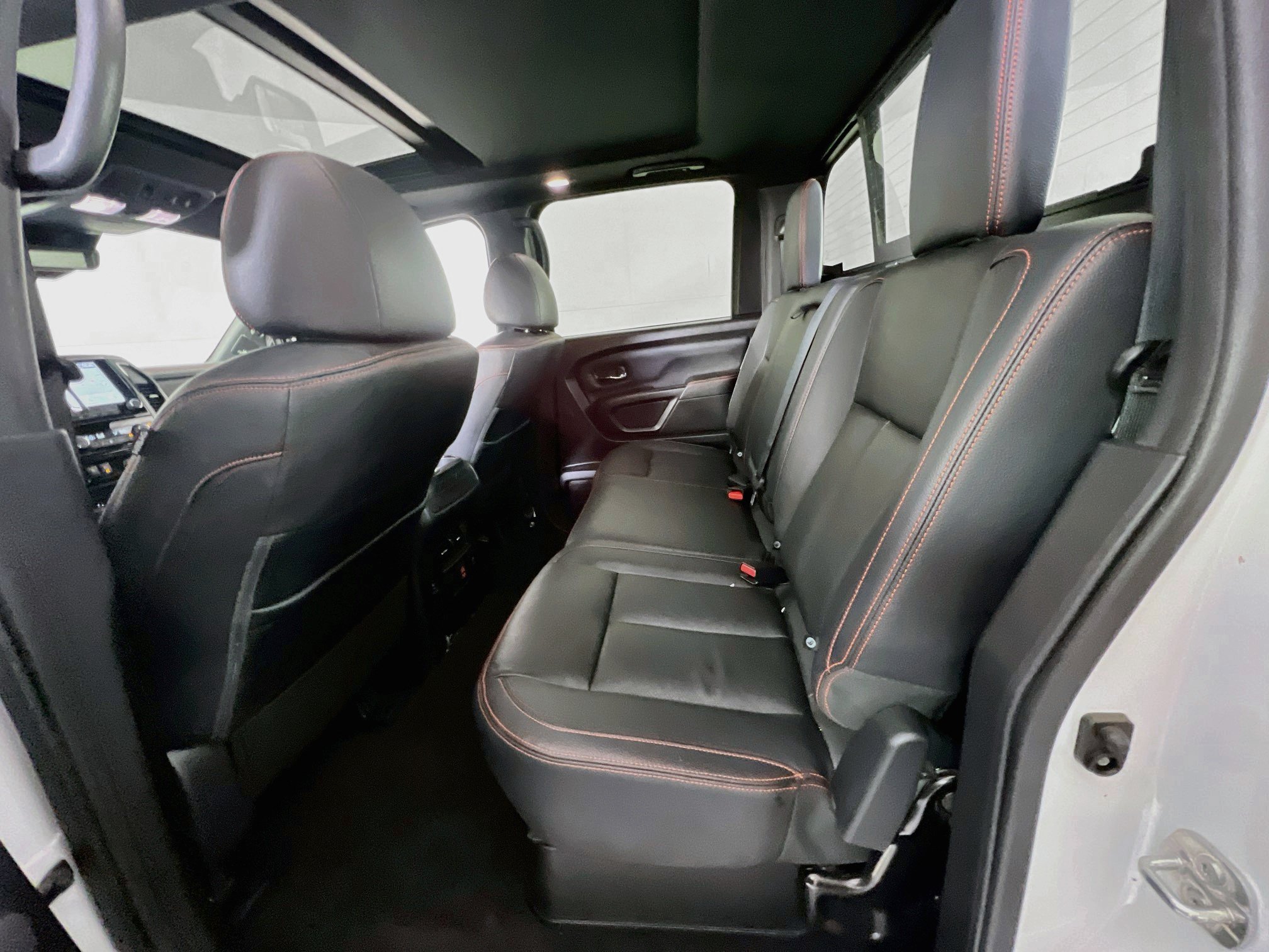 Used 2024 Nissan Titan PRO-4X w/ Pro-4x Convenience Package AWD/4WD image 25