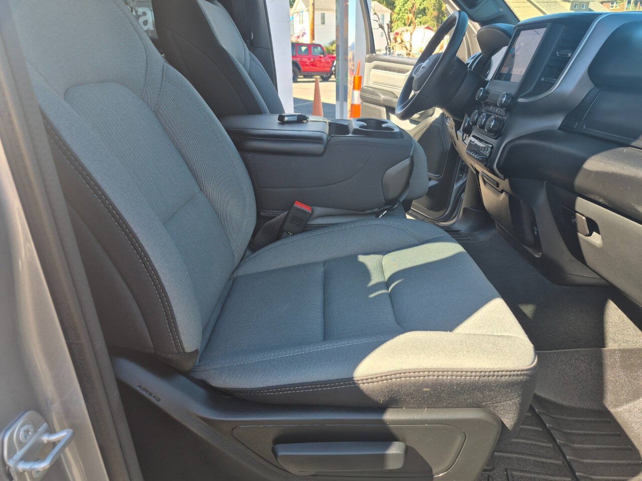 Used 2023 RAM 1500 Big Horn AWD/4WD image 31