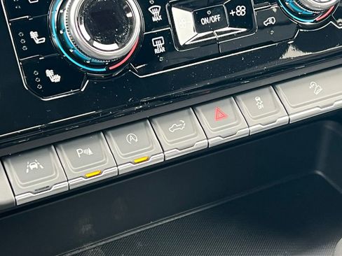 New 2026 GMC Sierra 1500 AT4 w/ AT4 Premium Package image 37