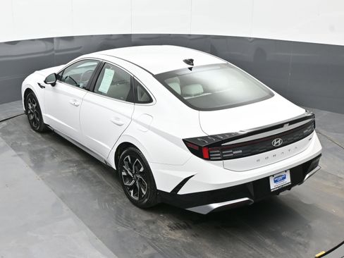 Certified 2025 Hyundai Sonata SEL image 34