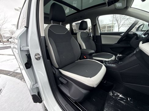 New 2026 Volkswagen Taos SE image 25