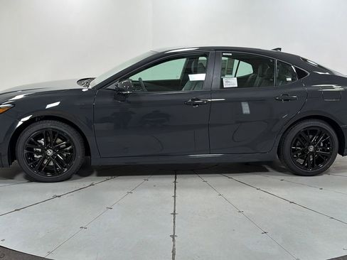 New 2026 Toyota Camry SE image 8