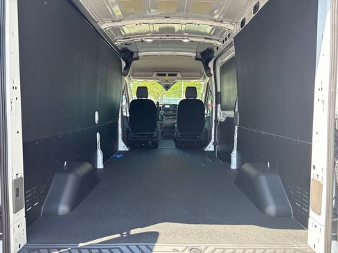 New 2025 Ford Transit 250 148 Medium Roof w/ Load Area Protection Package image 18