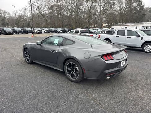 New 2025 Ford Mustang Coupe image 5