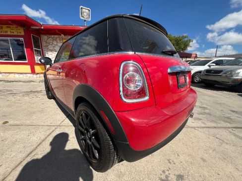 Used 2011 MINI Cooper Hardtop image 7