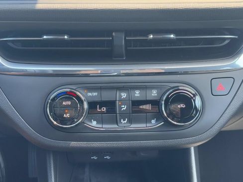 New 2026 Buick Envista Sport Touring w/ Convenience I Package FWD image 17