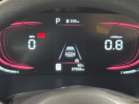 Used 2025 Kia Soul LX w/ LX Technology Package FWD image 38