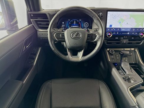 Used 2024 Lexus GX 550 AWD/4WD image 24